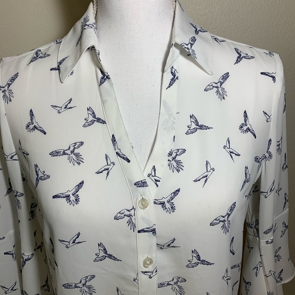 50% OFF Express Portofino bird blouse open sleeve - Picture 6 of 9